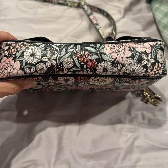 Karl Lagerfeld floral bow crossbody bag purse - Picture 8 of 8